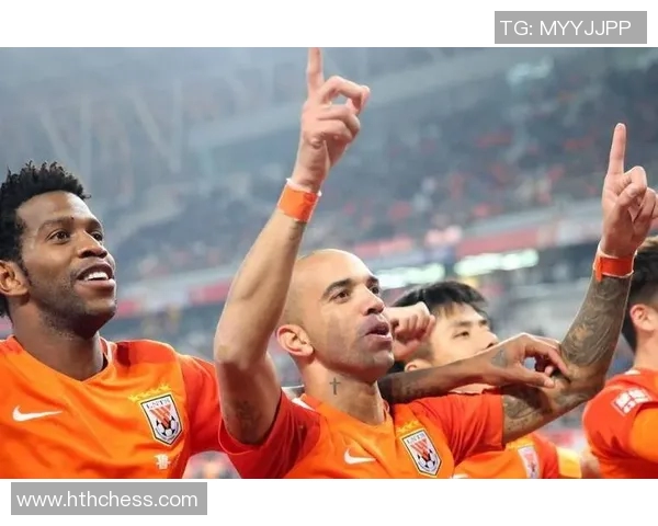 鲁能球迷期待已久的新援法甲锋线杀器现身训练场准备迎战三镇首秀